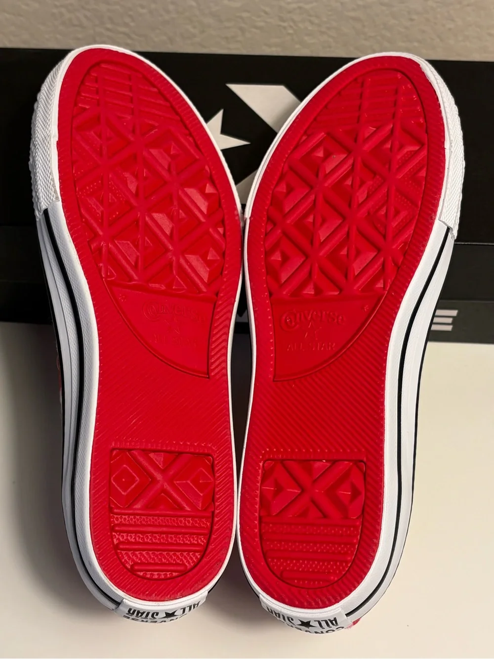 Converse heart $40